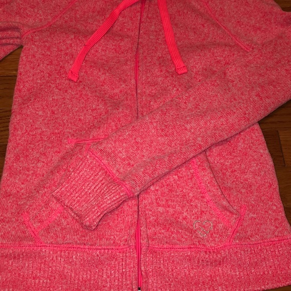 Pink Roxy jacket - Picture 2 of 5